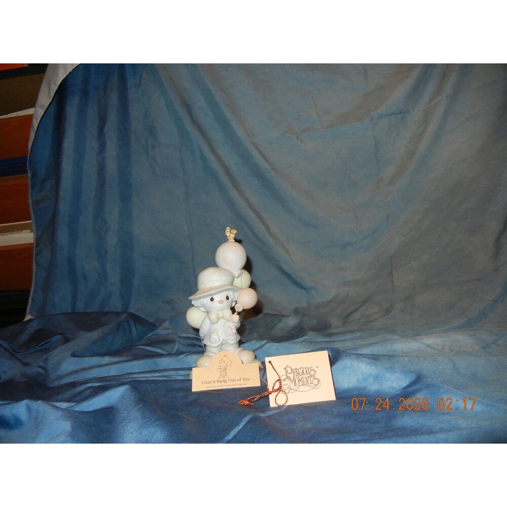 Precious Moments set - Picture 2 of 16